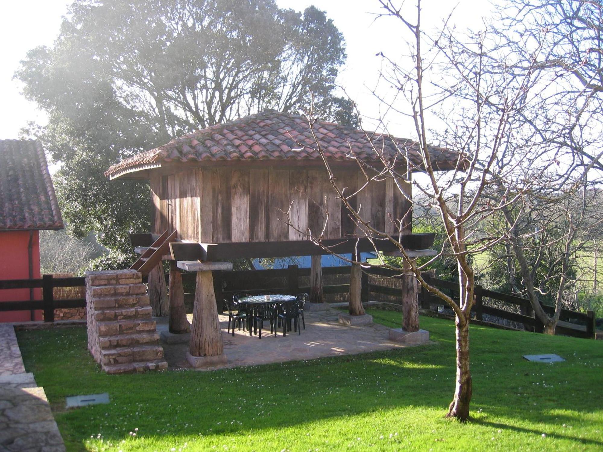 Apartamentos El Cueto De Los Collado Villanueva de Pria Exterior foto